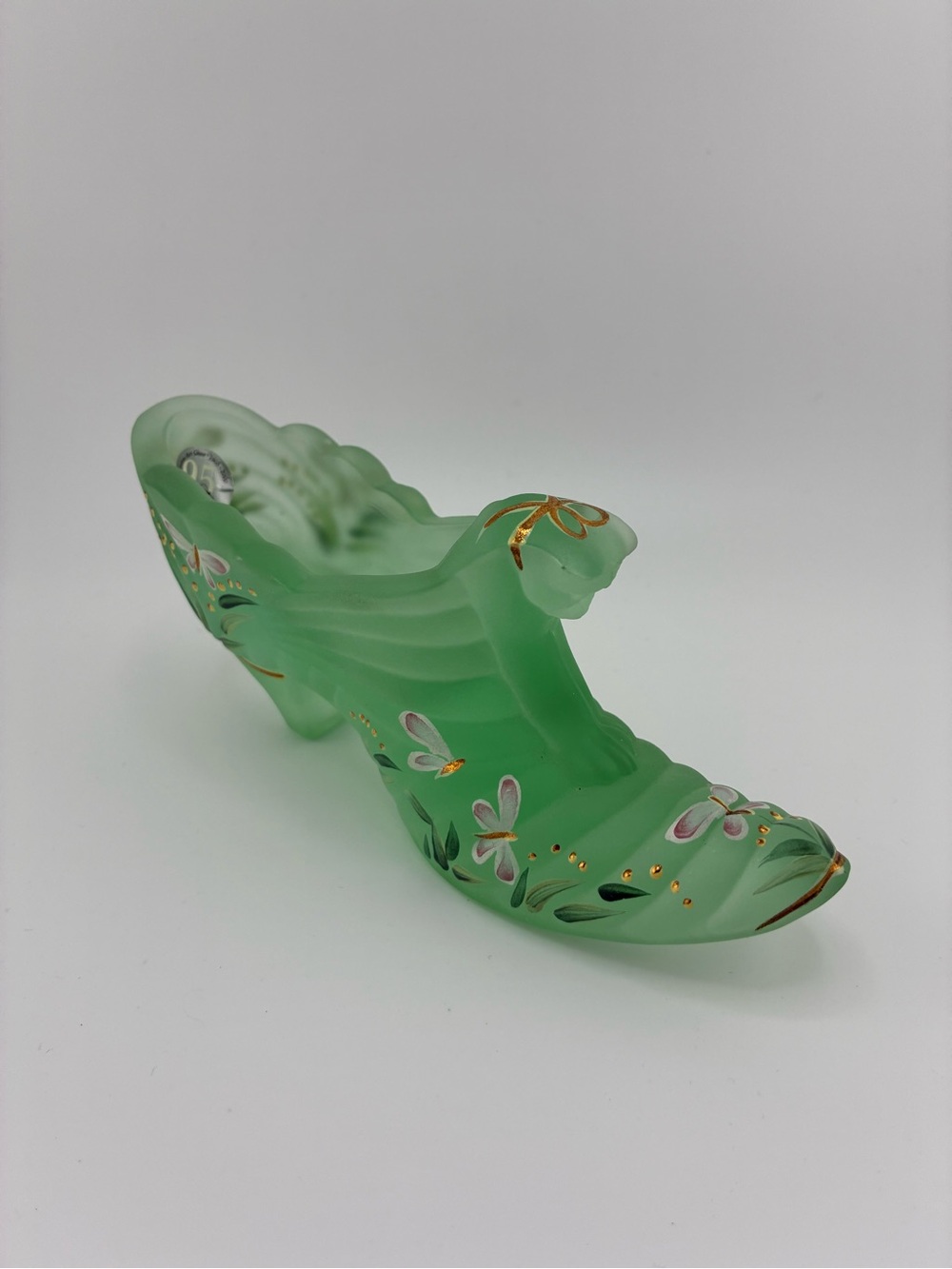 Fenton Green Frosted Glass Shoe with Pink Floral Accents and cat - Picture 2 of 8